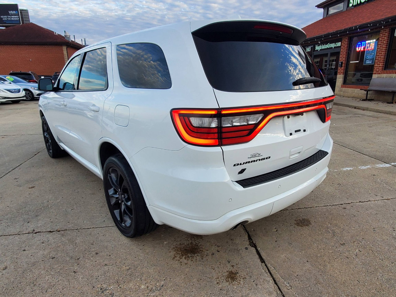 Used 2022 Dodge Durango SXT w/ Blacktop Package image 6