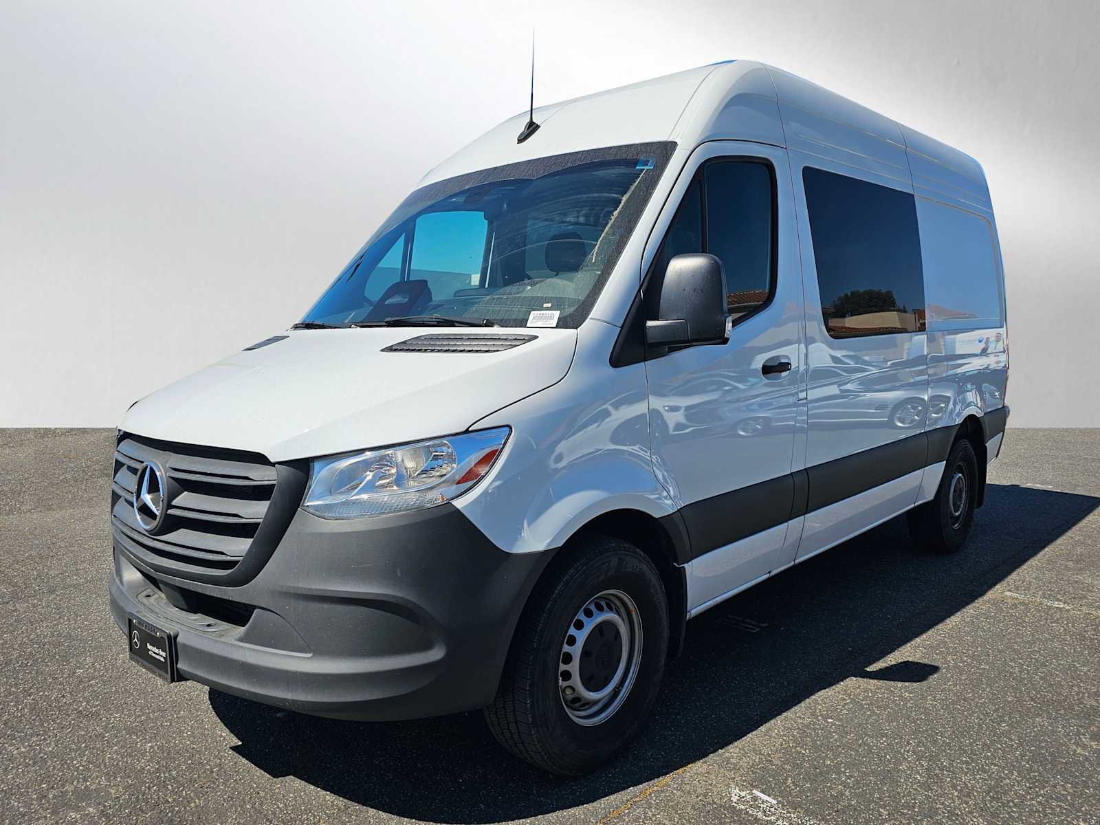 Used 2025 Mercedes-Benz Sprinter 2500 image 7