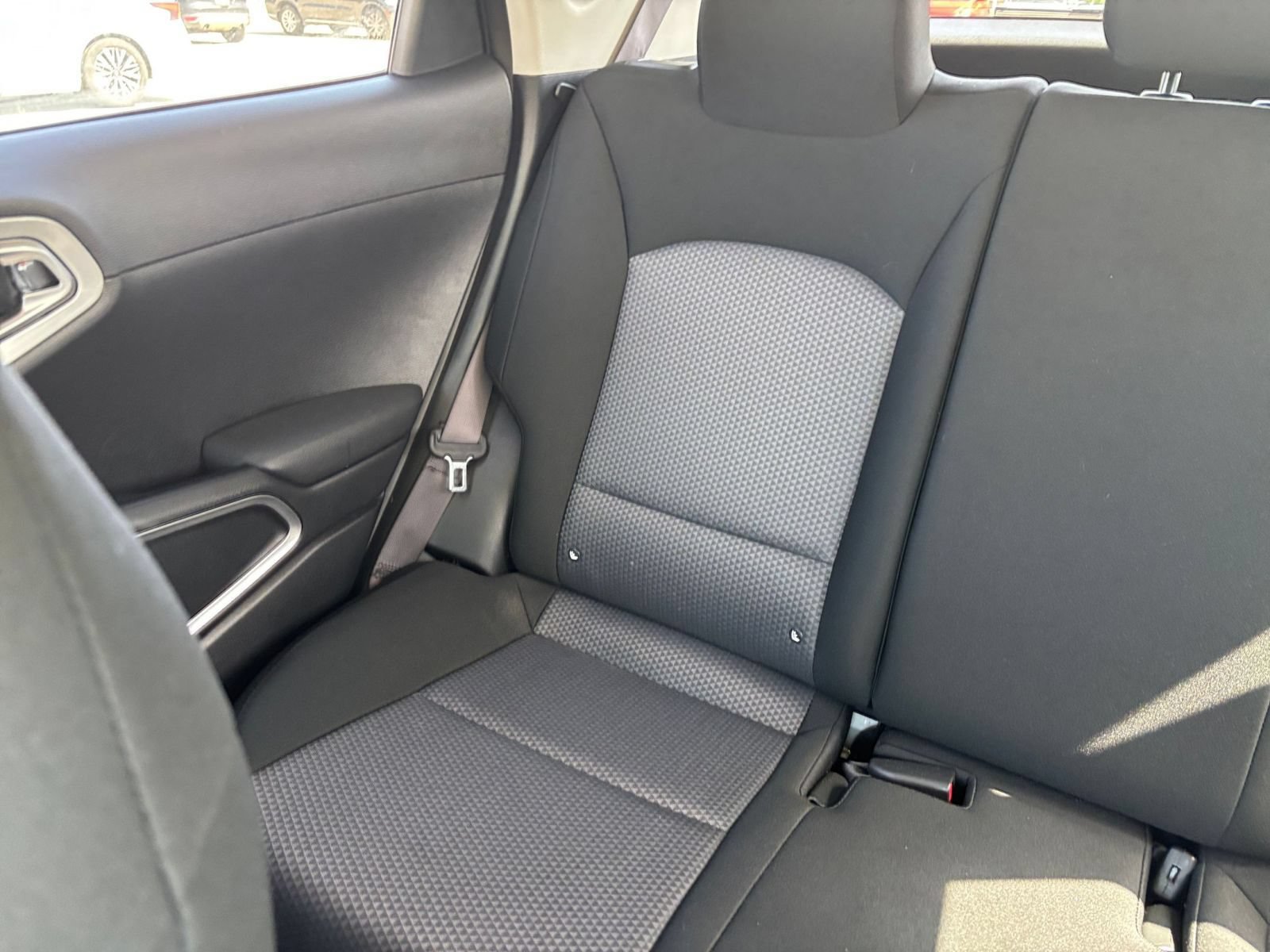 Used 2025 Kia Soul LX w/ LX Technology Package FWD image 36