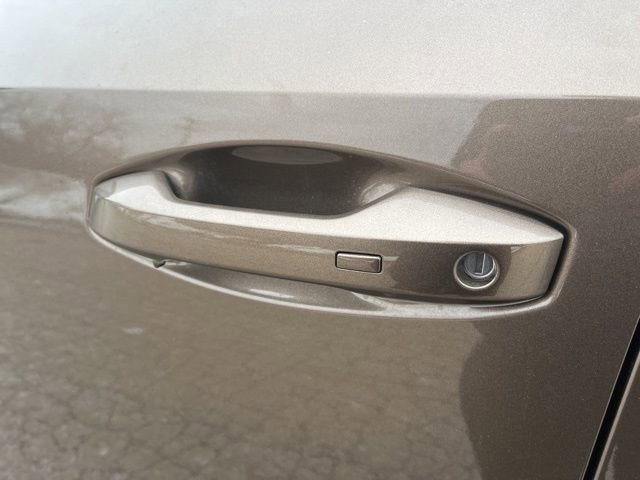 New 2026 Nissan Kicks SV w/ SV Premium Package image 9