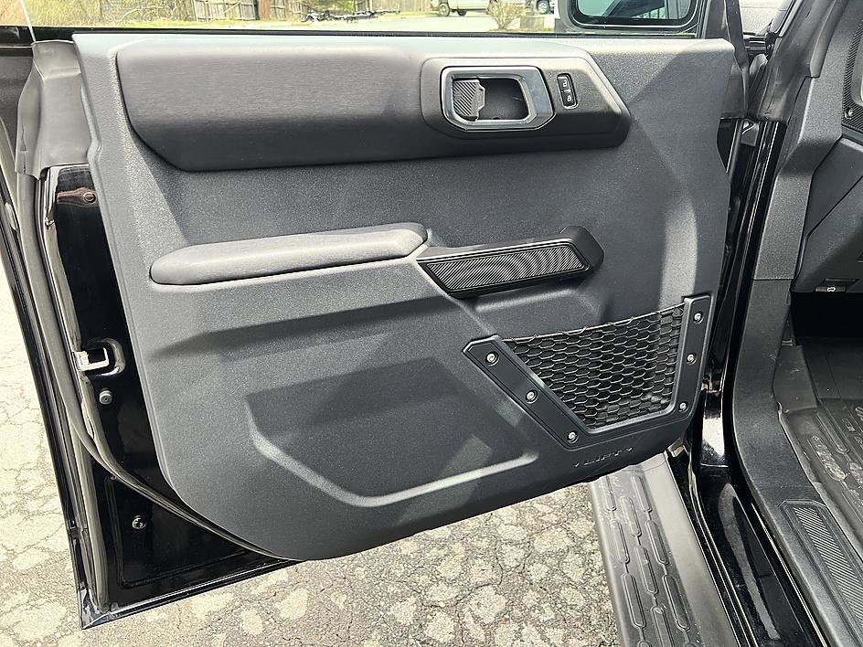 Used 2025 Ford Bronco Outer Banks image 9