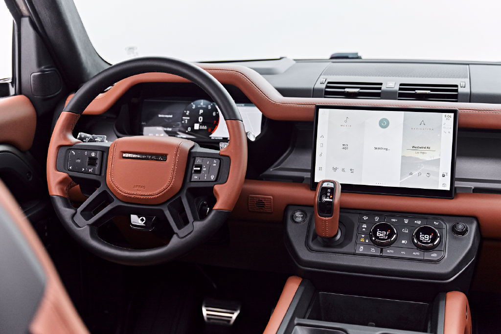 Used 2025 Land Rover Defender 110 AWD/4WD image 63