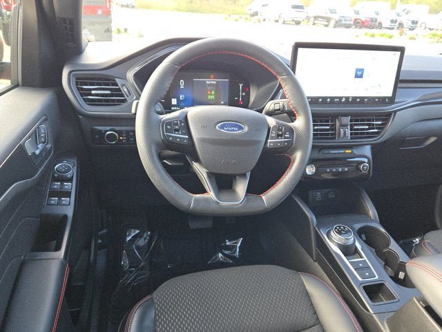 Used 2025 Ford Escape ST-Line w/ Tech Pack #1 FWD image 21