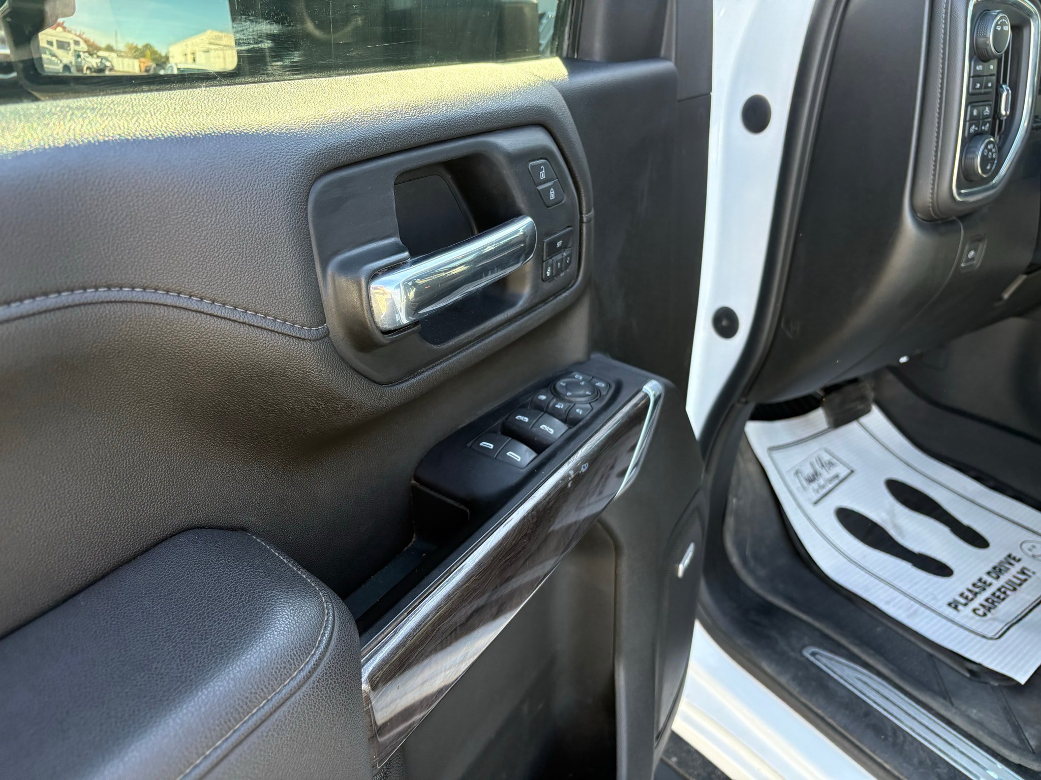 Used 2022 Chevrolet Silverado 3500 LTZ w/ LTZ Convenience Package AWD/4WD image 10