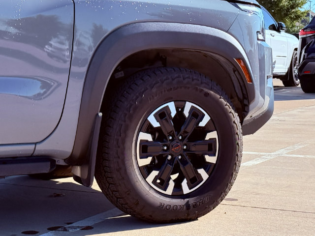 Used 2023 Nissan Frontier PRO-4X w/ Pro Convenience Package AWD/4WD image 4