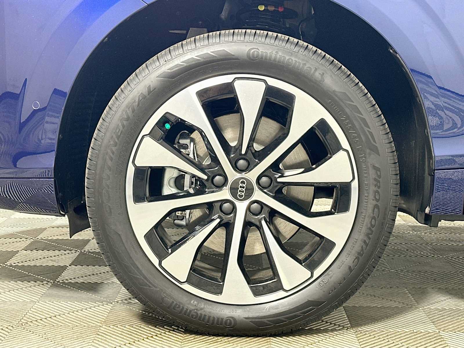 New 2026 Audi Q3 quattro 2.0T AWD/4WD image 30