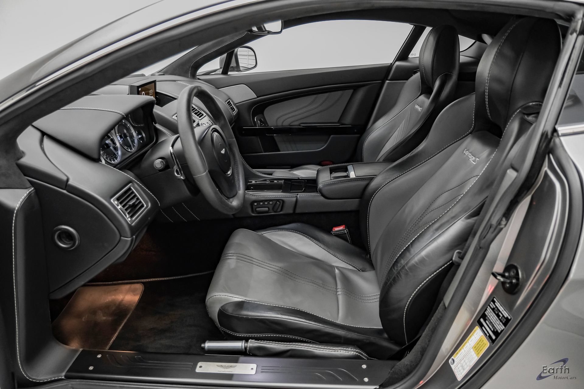 Used 2014 Aston Martin V8 Vantage S RWD image 40