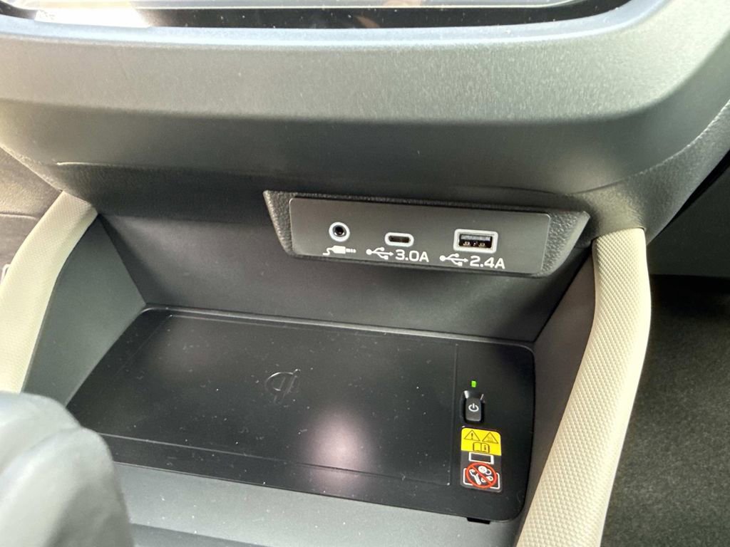New 2025 Subaru Forester Limited image 32