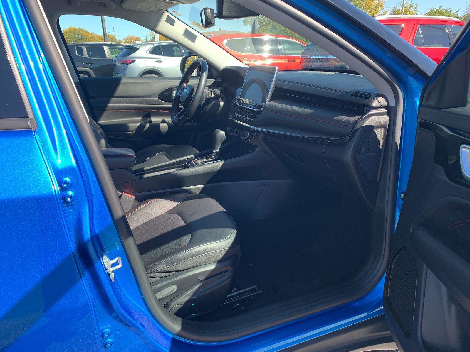 Used 2022 Jeep Compass Trailhawk w/ Trailhawk Convenience Group image 10