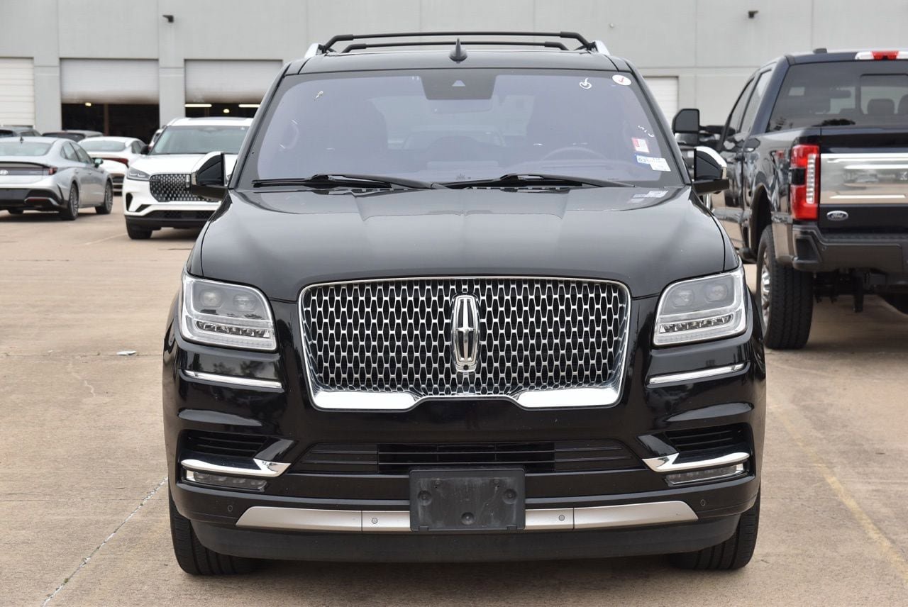 Used 2019 Lincoln Navigator Black Label w/ Cargo Package AWD/4WD image 3