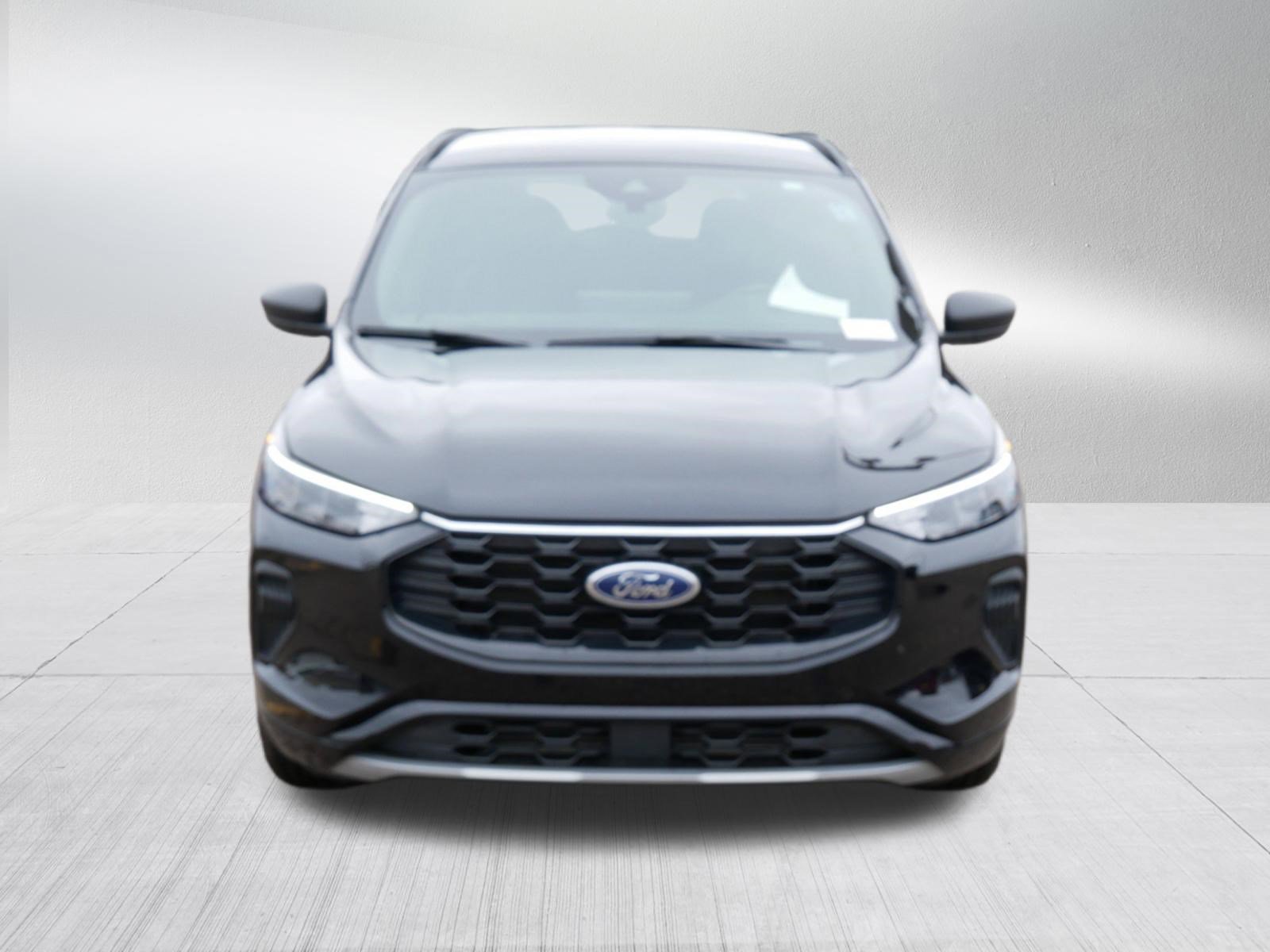 Used 2023 Ford Escape ST-Line w/ Tech Pack #1 FWD image 2
