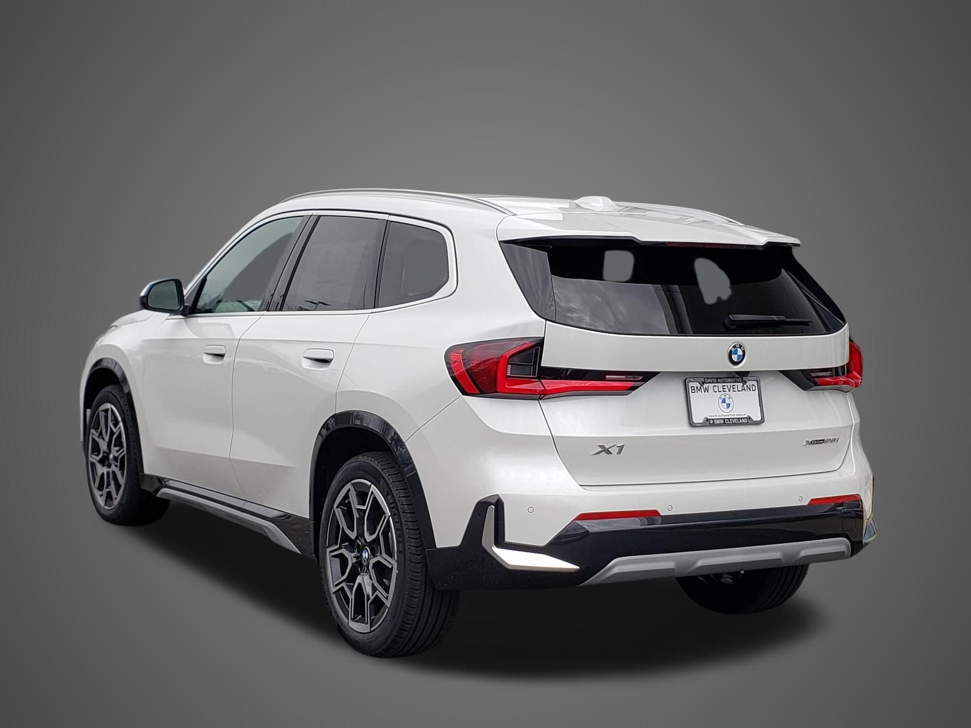 New 2026 BMW X1 xDrive28i w/ Convenience Package AWD/4WD image 8