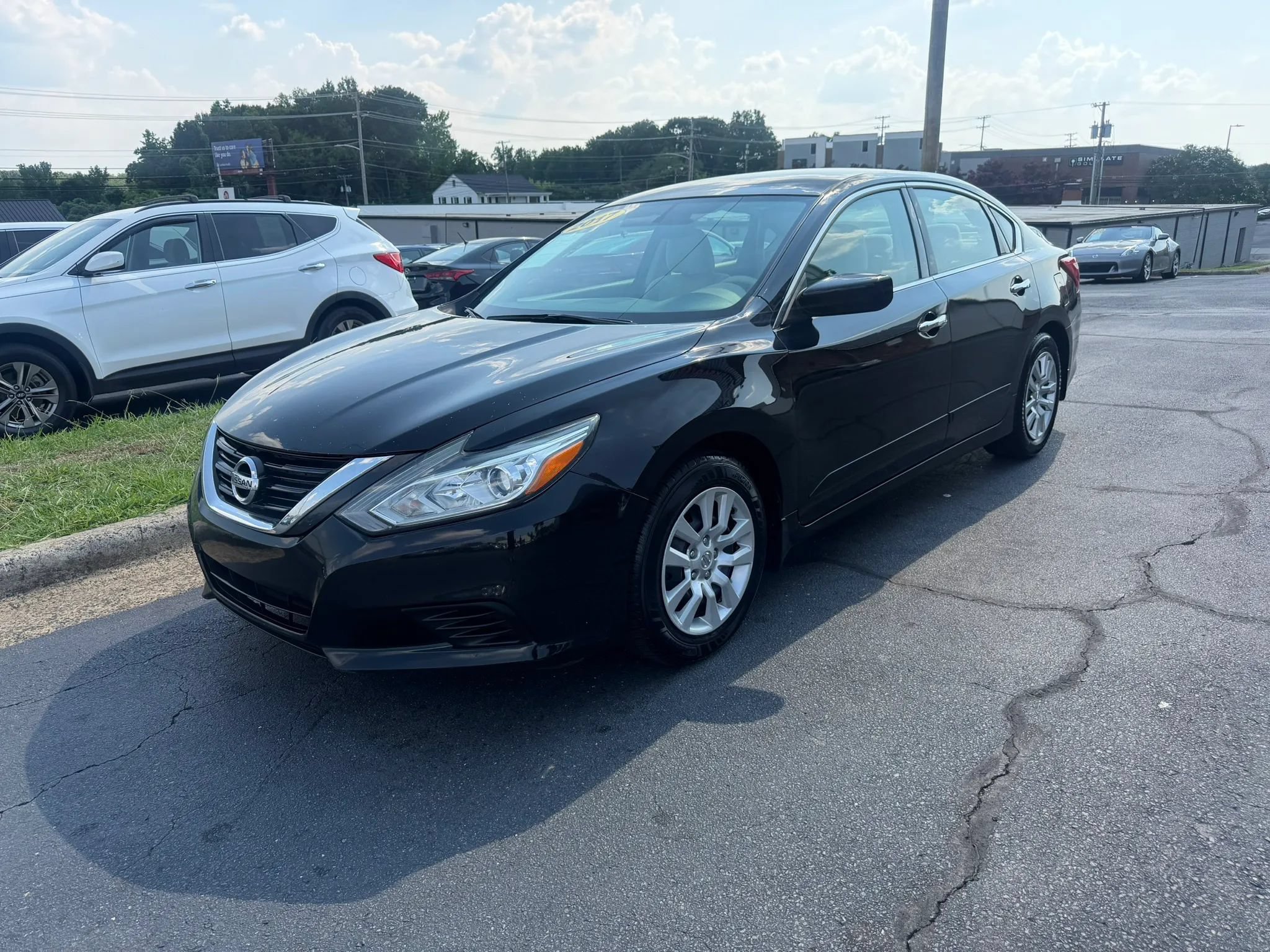 Used 2017 Nissan Altima 2.5 S w/ Power Driver Seat Package FWD image 3