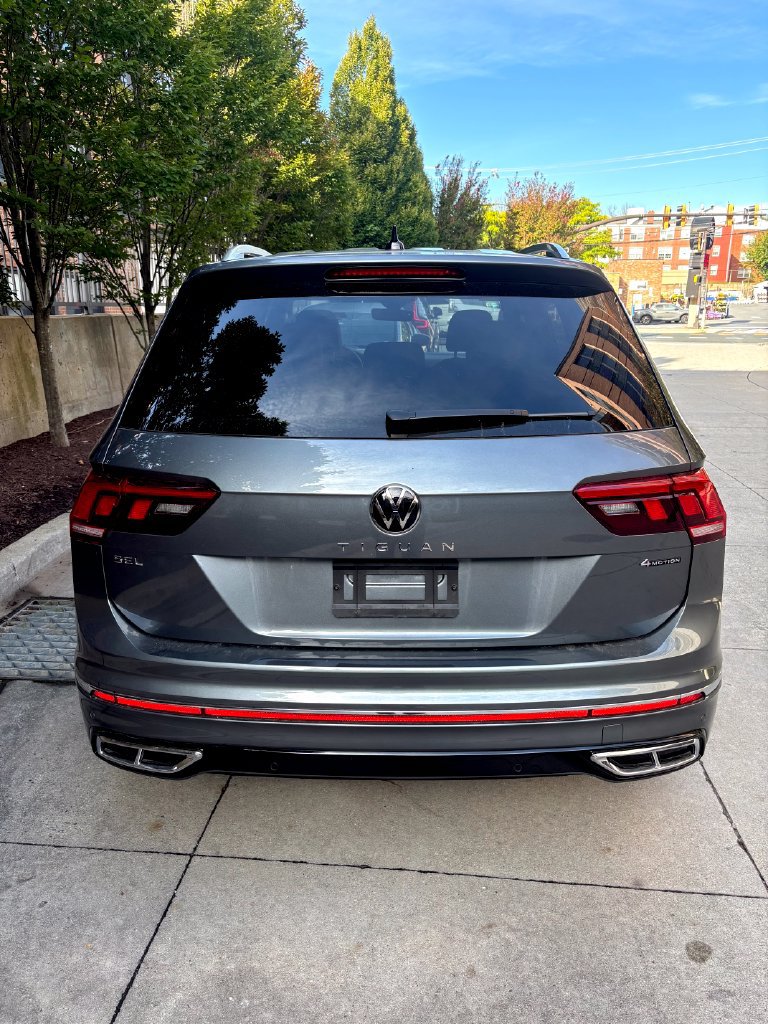 Used 2023 Volkswagen Tiguan SEL R-Line AWD/4WD image 6