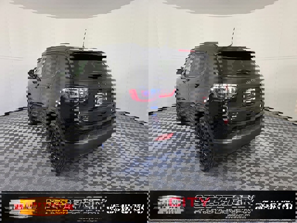 New 2026 Jeep Compass Latitude image 5