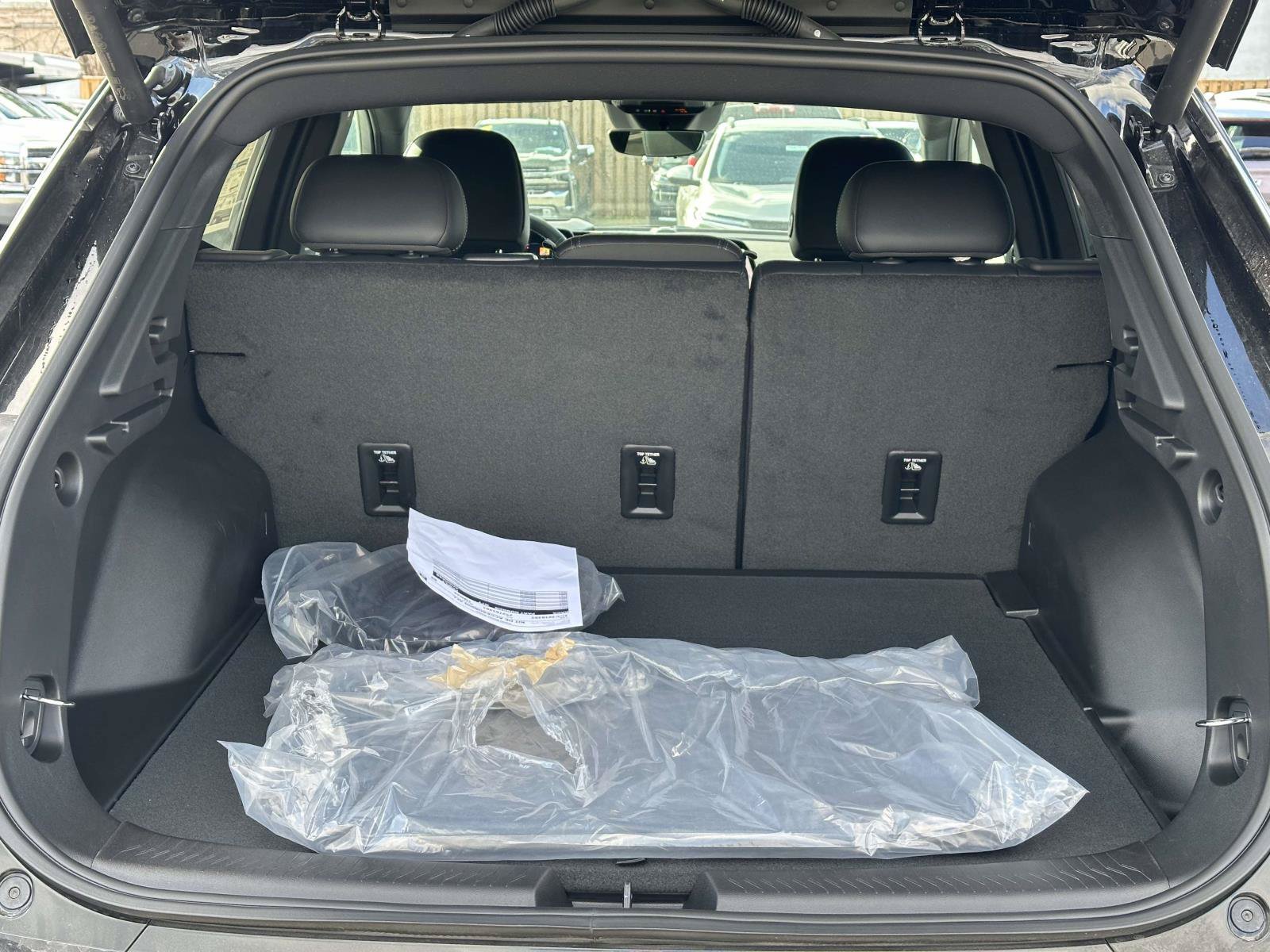New 2026 Chevrolet Equinox EV LT w/ Convenience Package II FWD image 23