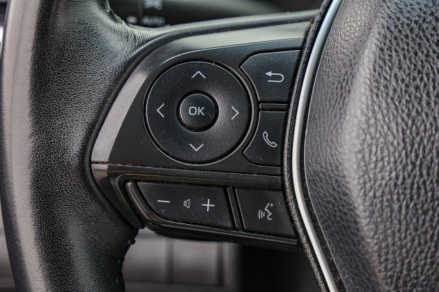 Used 2018 Toyota Camry SE FWD image 23