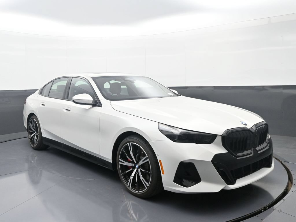 New 2027 BMW 530i xDrive w/ M Sport Package AWD/4WD image 3