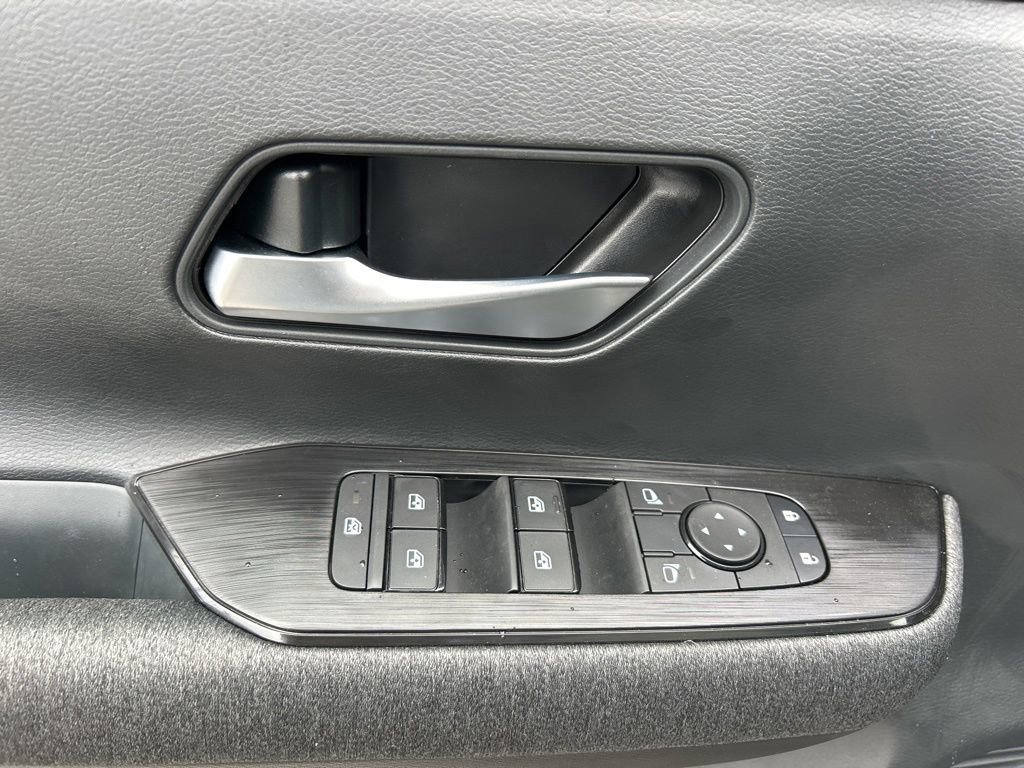 New 2026 Nissan Kicks SV w/ SV Premium Package FWD image 18