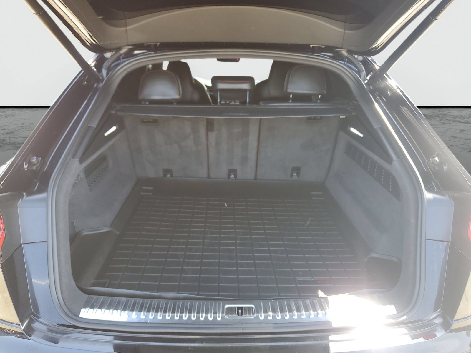Used 2021 Audi RS Q8 w/ Black Optic Package AWD/4WD image 8