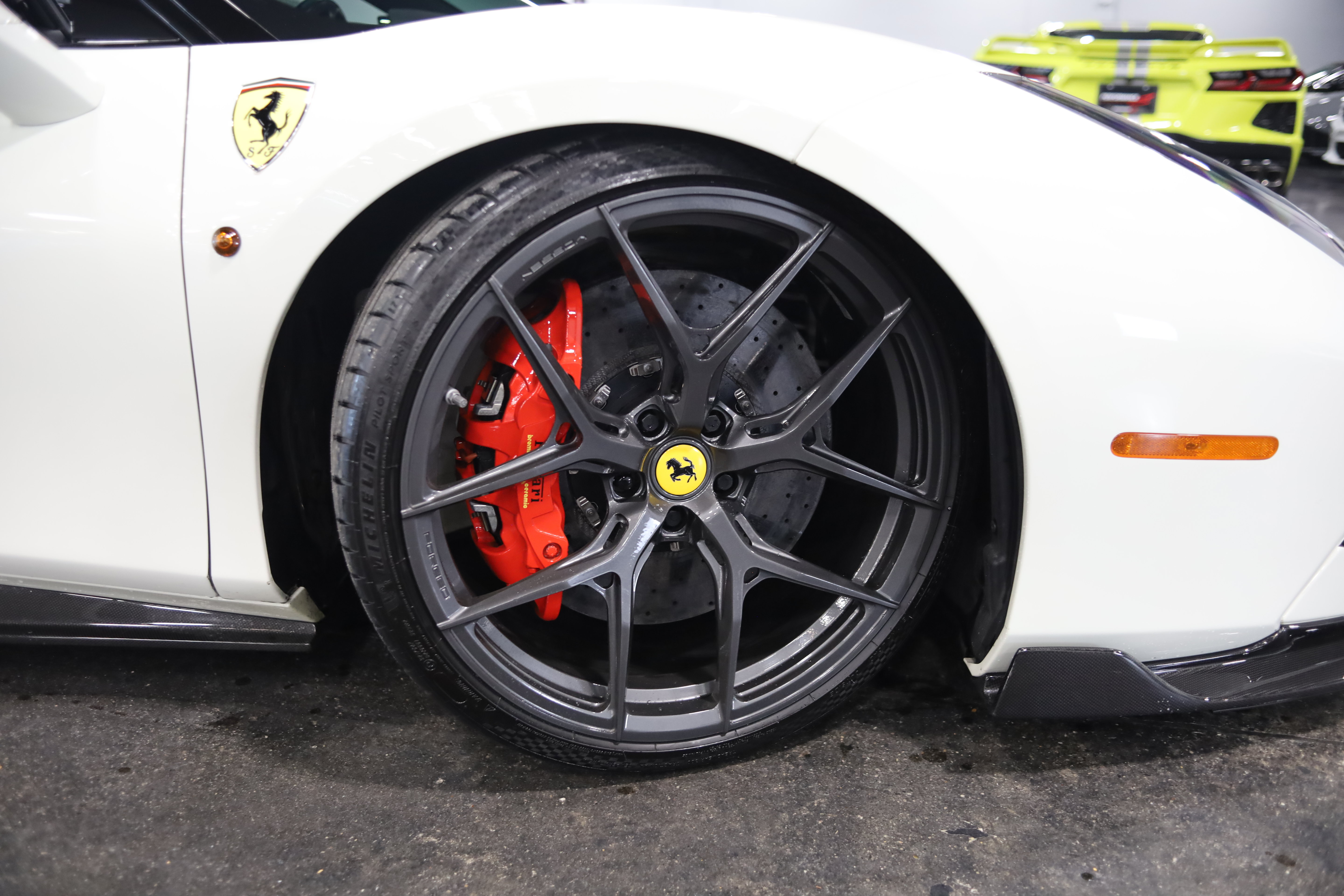 Used 2018 Ferrari 488 GTB RWD image 10