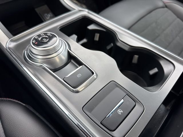 Used 2024 Ford Edge ST-Line image 22