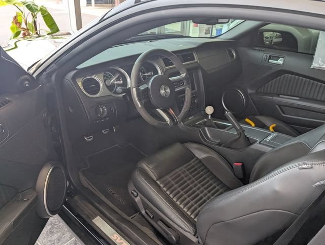 Used 2011 Ford Mustang Shelby GT500 w/ SVT Performance Pkg RWD image 9