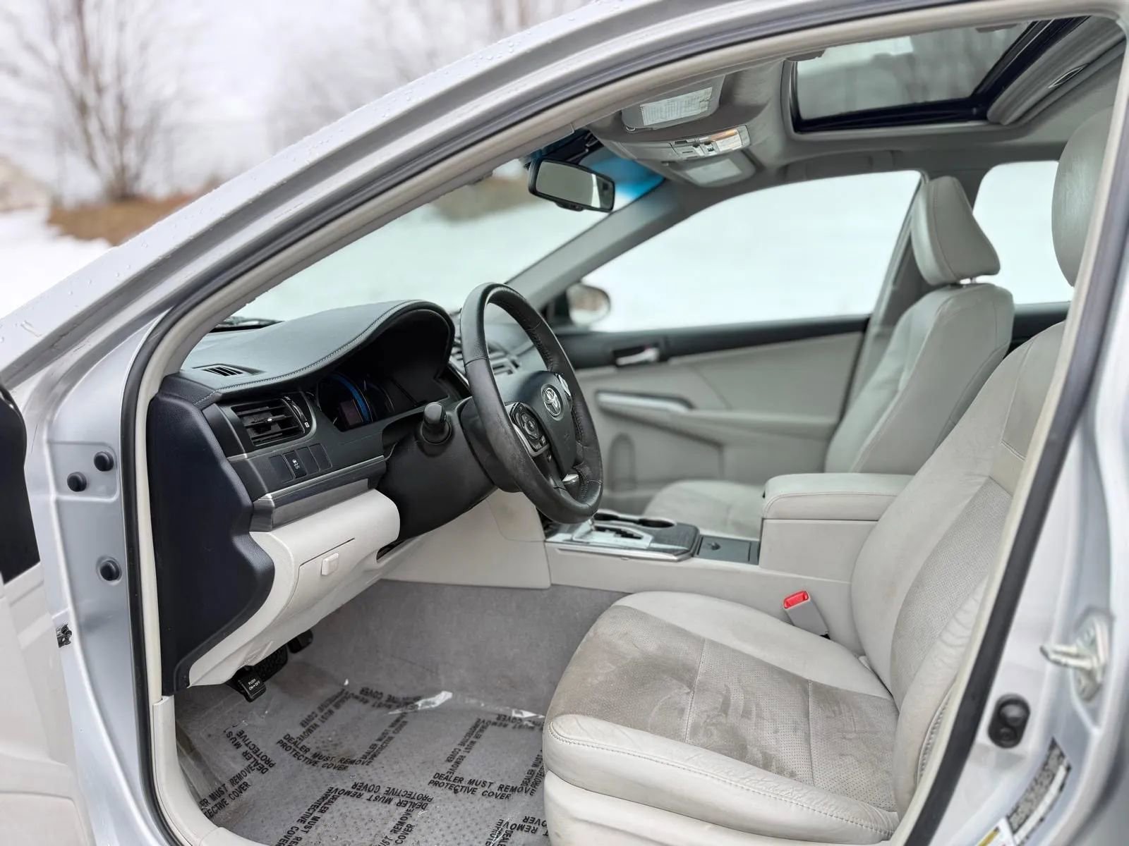 Used 2012 Toyota Camry XLE w/ Leather Pkg image 8