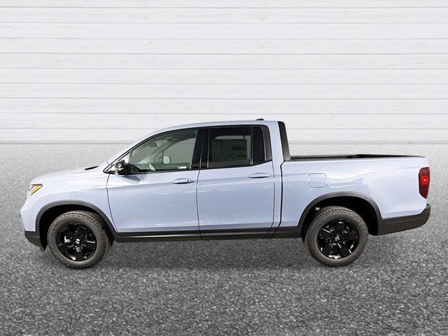 New 2026 Honda Ridgeline Black Edition image 2