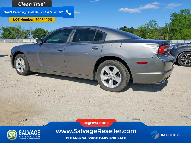 Used 2011 Dodge Charger SE RWD image 3