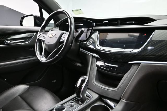 Used 2020 Cadillac XT6 Premium Luxury FWD image 22