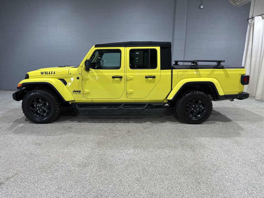 Used 2023 Jeep Gladiator Willys image 5