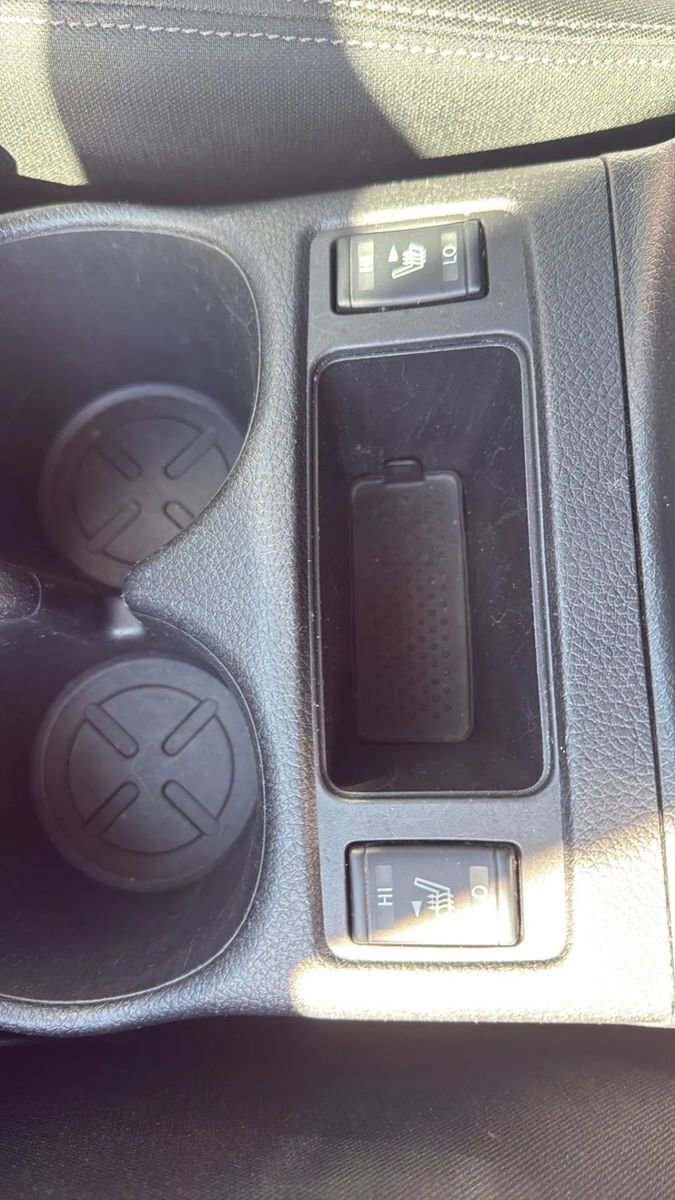 Used 2020 Nissan Rogue SV image 28