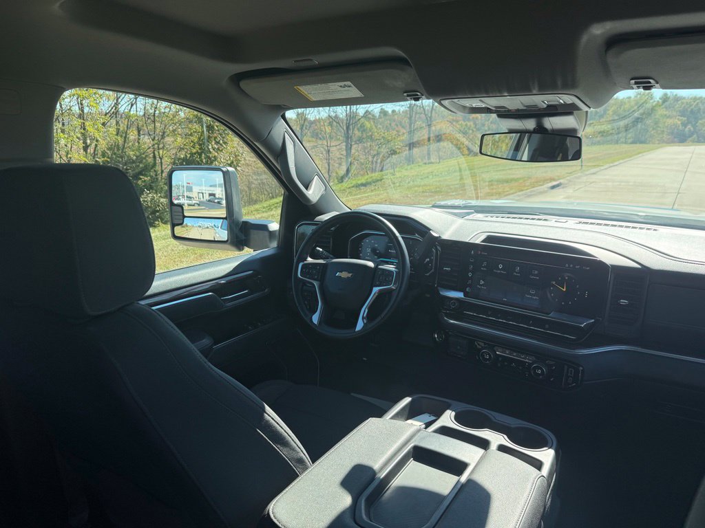Used 2026 Chevrolet Silverado 2500 LT AWD/4WD image 23