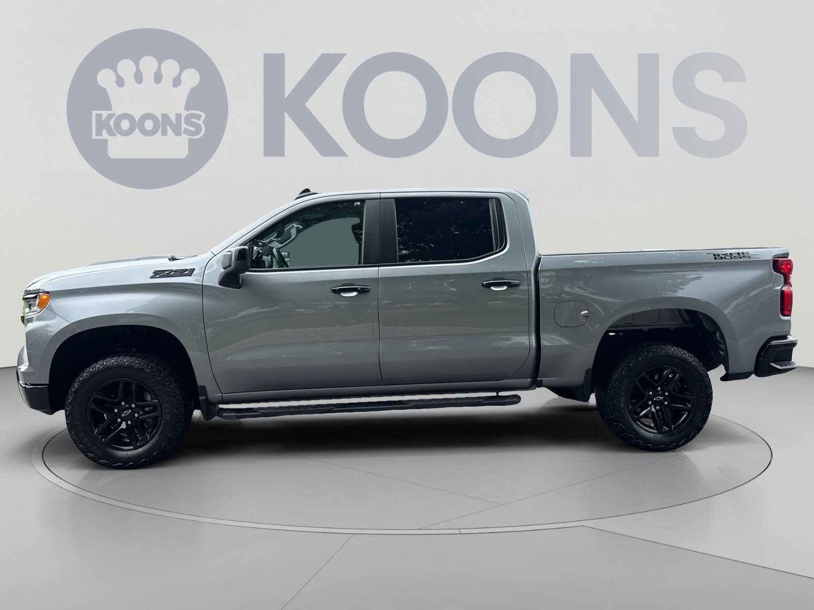 Used 2024 Chevrolet Silverado 1500 LT Trail Boss AWD/4WD image 2
