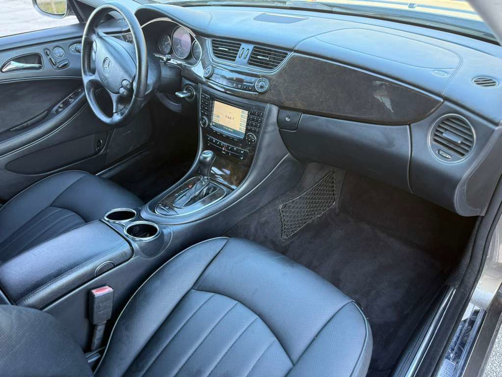Used 2007 Mercedes-Benz CLS 550 CLS 550 4dr Sedan image 20
