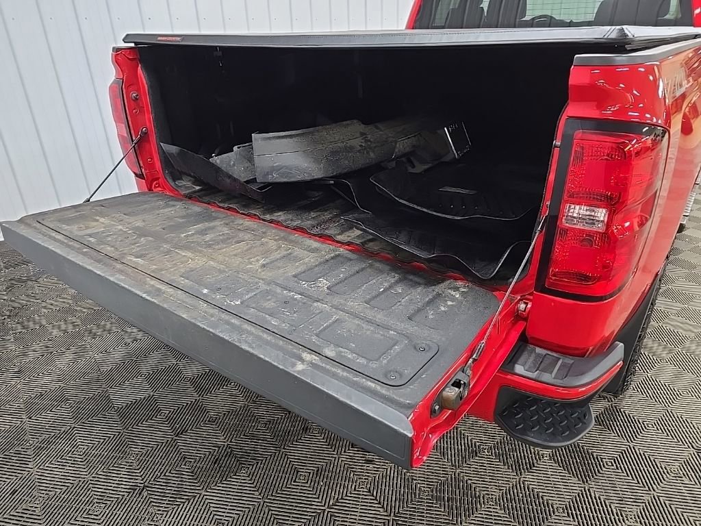 Used 2018 Chevrolet Silverado 1500 LT w/ All Star Edition image 11