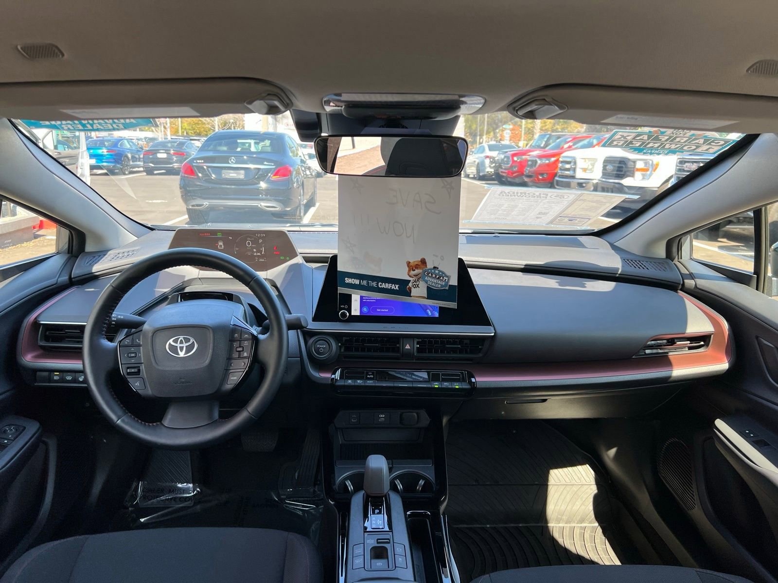 Used 2024 Toyota Prius Prime SE image 44