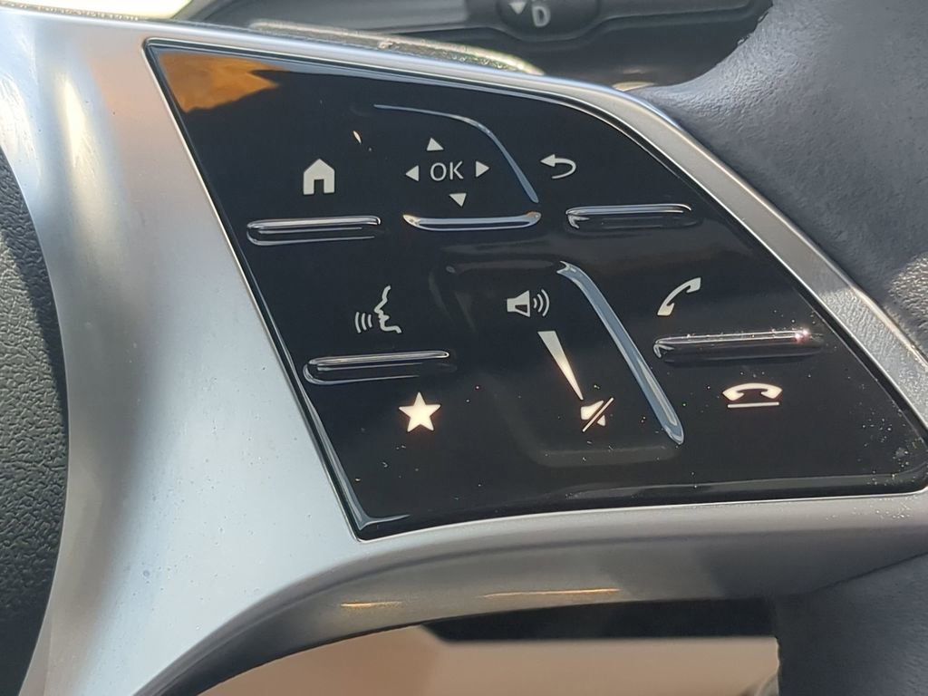 Used 2025 Mercedes-Benz CLA 250 image 12