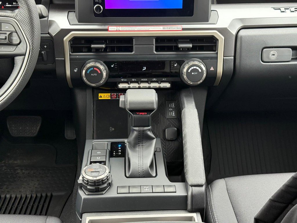 New 2025 Toyota Tacoma 4x4 Double Cab image 11