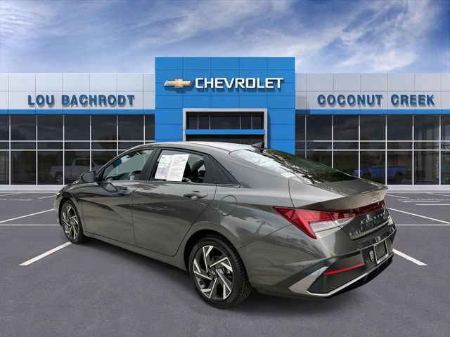 Used 2024 Hyundai Elantra Limited FWD image 6