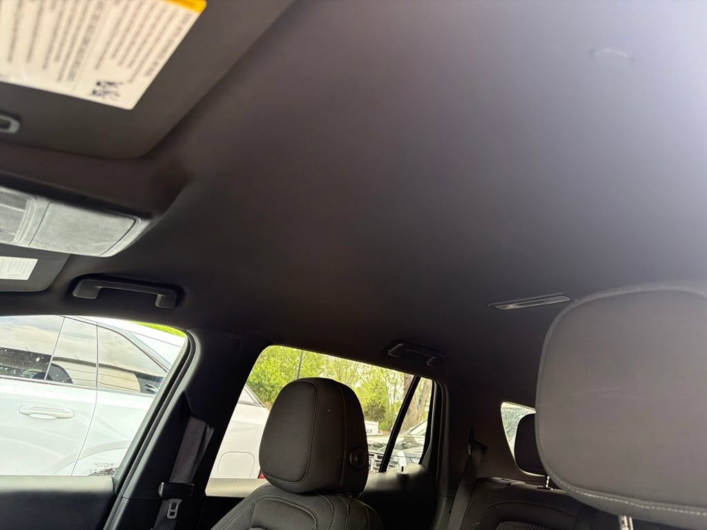 Used 2025 Chevrolet Equinox LT FWD image 17