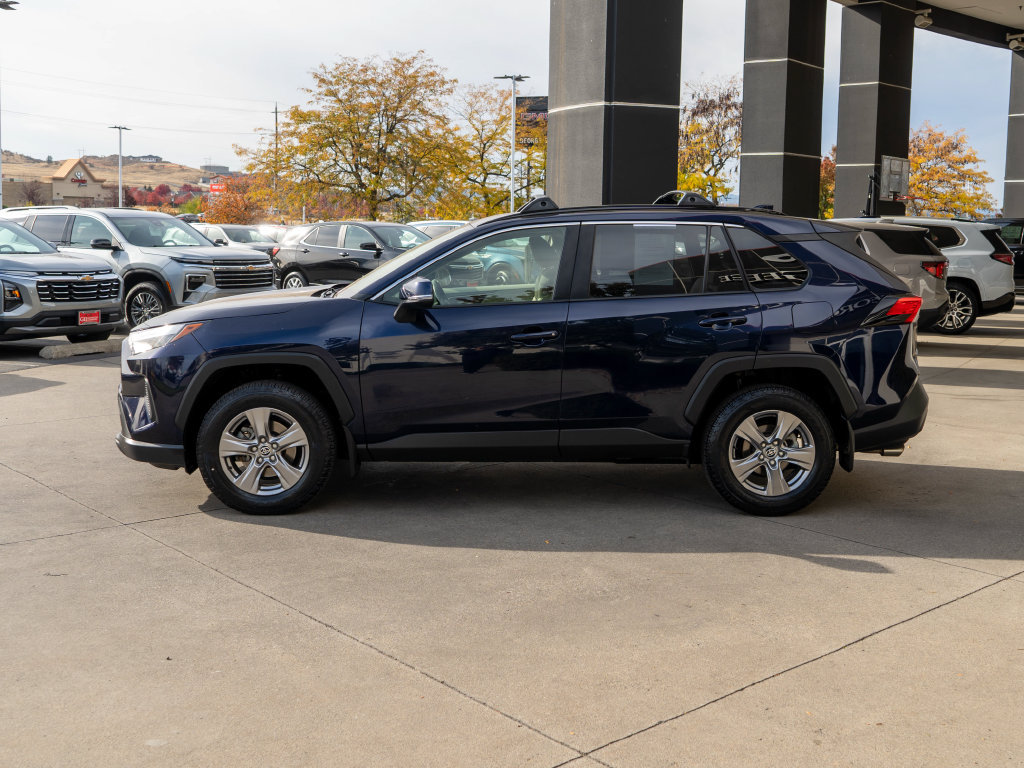 Used 2023 Toyota RAV4 XLE w/ Convenience Package AWD/4WD image 4
