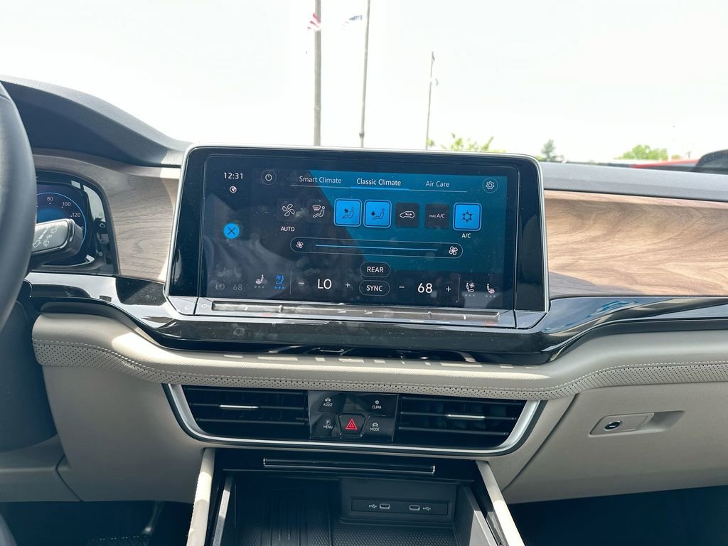 New 2025 Volkswagen Atlas SE image 74