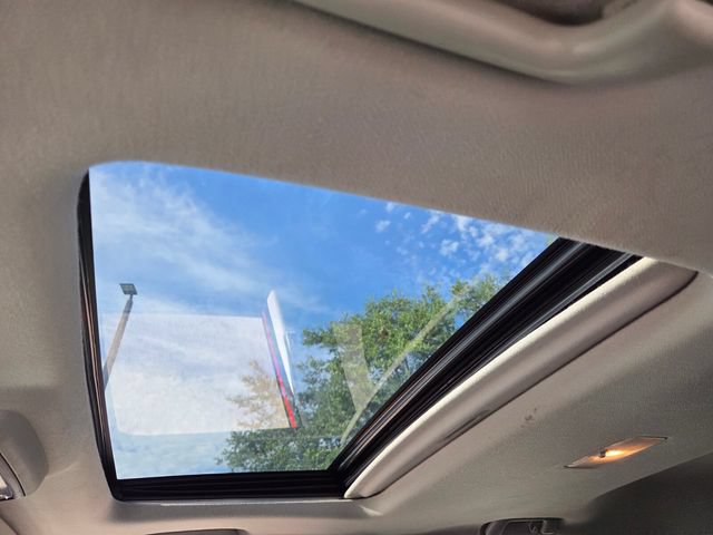 Used 2021 Toyota 4Runner Venture w/ Moonroof Package AWD/4WD image 12