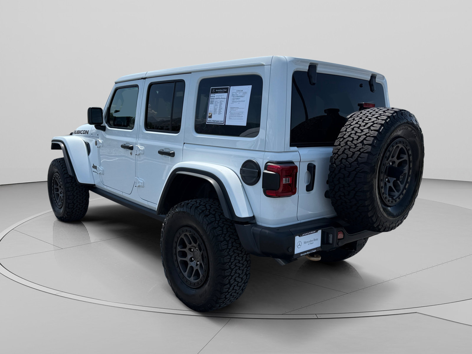 Used 2023 Jeep Wrangler Unlimited Rubicon 392 AWD/4WD image 3