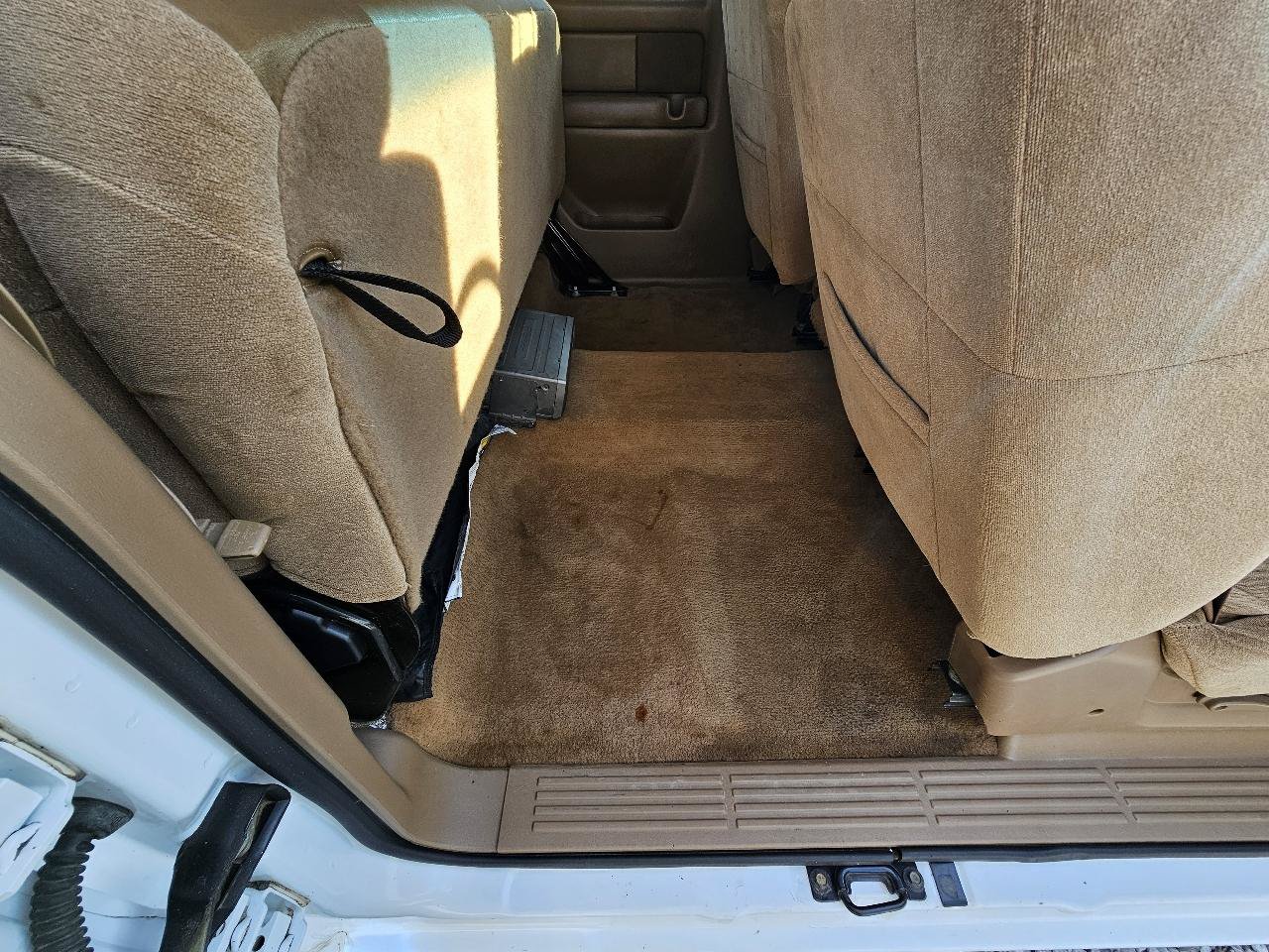 Used 2000 Chevrolet Silverado 1500 LS RWD image 24