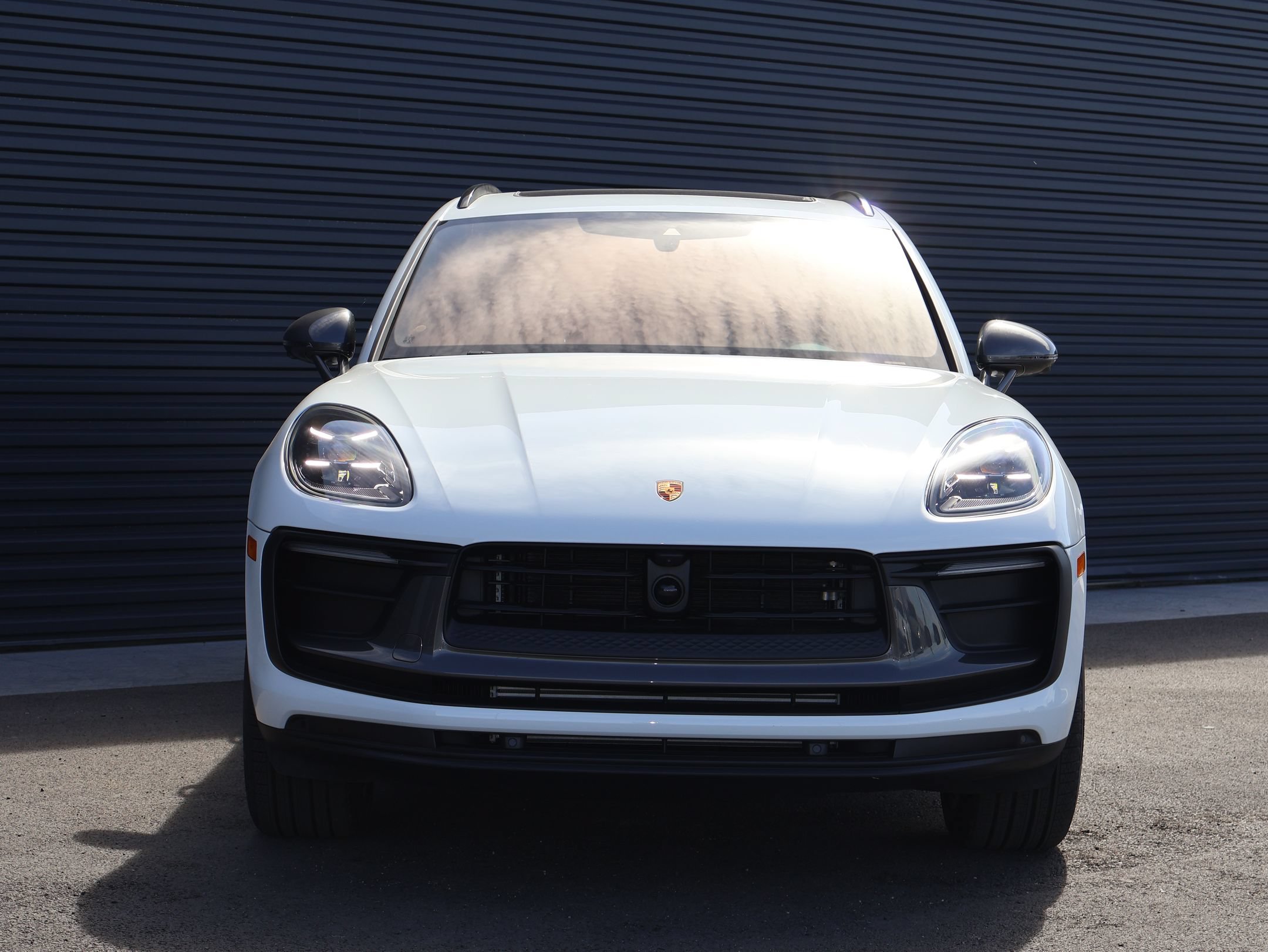 New 2026 Porsche Macan Turbo AWD/4WD image 6