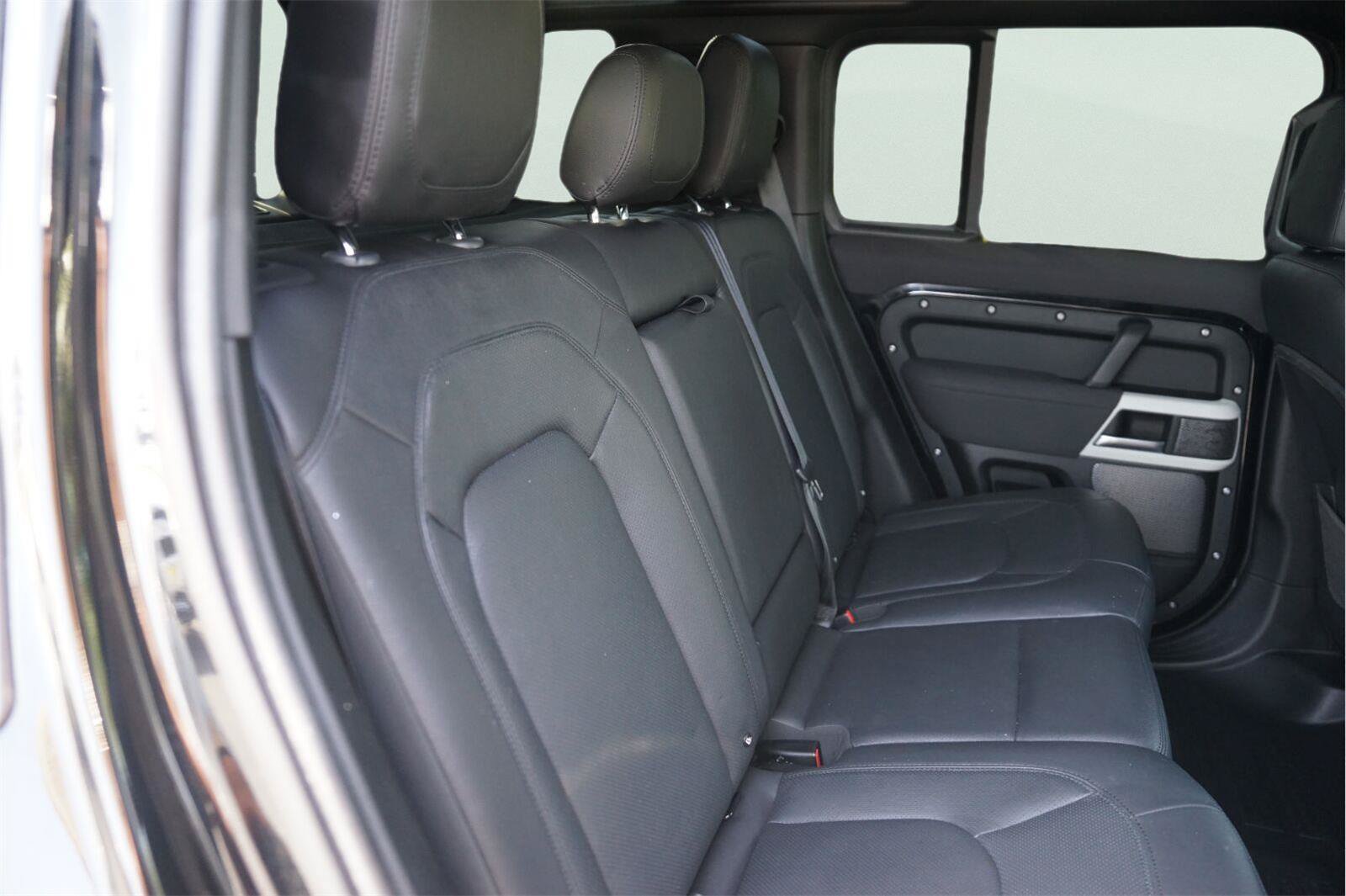 Used 2023 Land Rover Defender 110 S AWD/4WD image 17