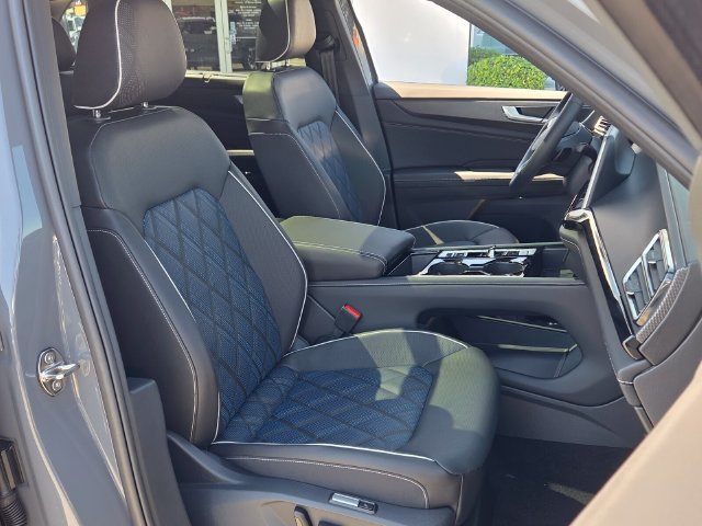 New 2026 Volkswagen Atlas Cross Sport SEL Premium R-Line AWD/4WD image 18